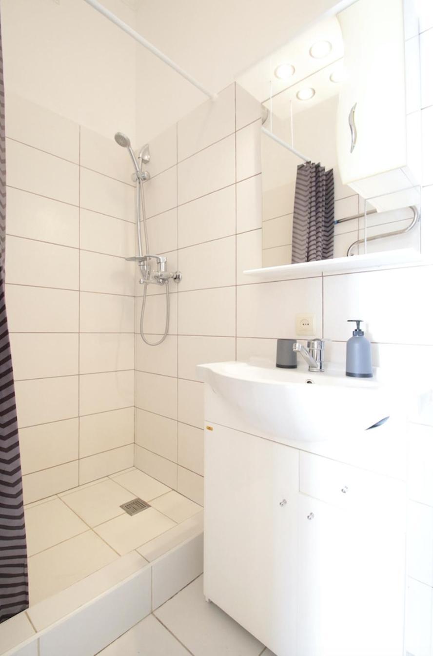 "Deluxe Apartments" K 45 - 1128 Λβιβ Εξωτερικό φωτογραφία
