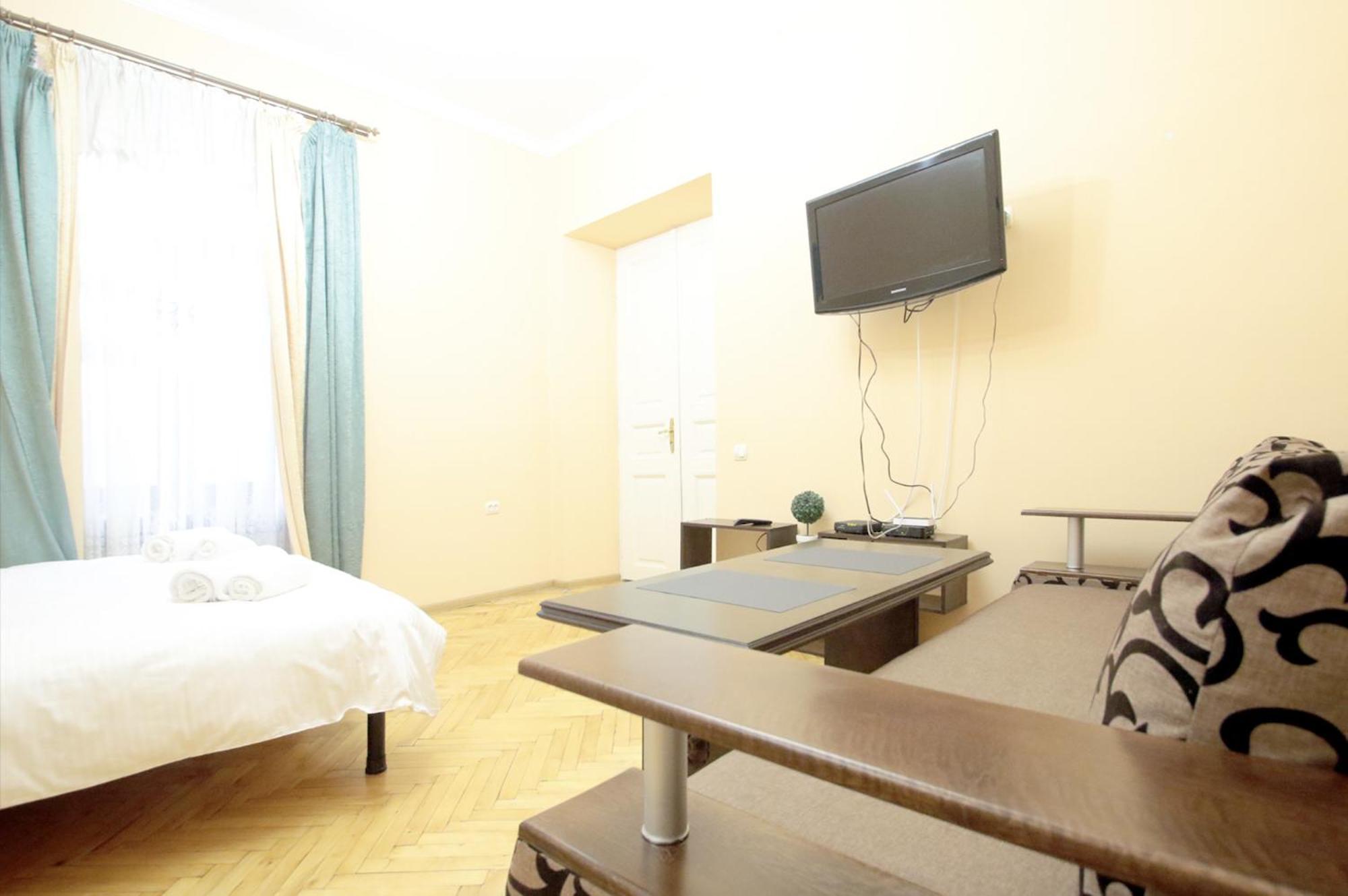 "Deluxe Apartments" K 45 - 1128 Λβιβ Εξωτερικό φωτογραφία